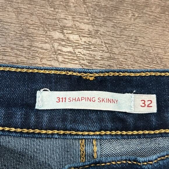 Levi's Women's 311 Shaping Skinny Jeans Dark Wash Size 32 - Picture 8 of 11